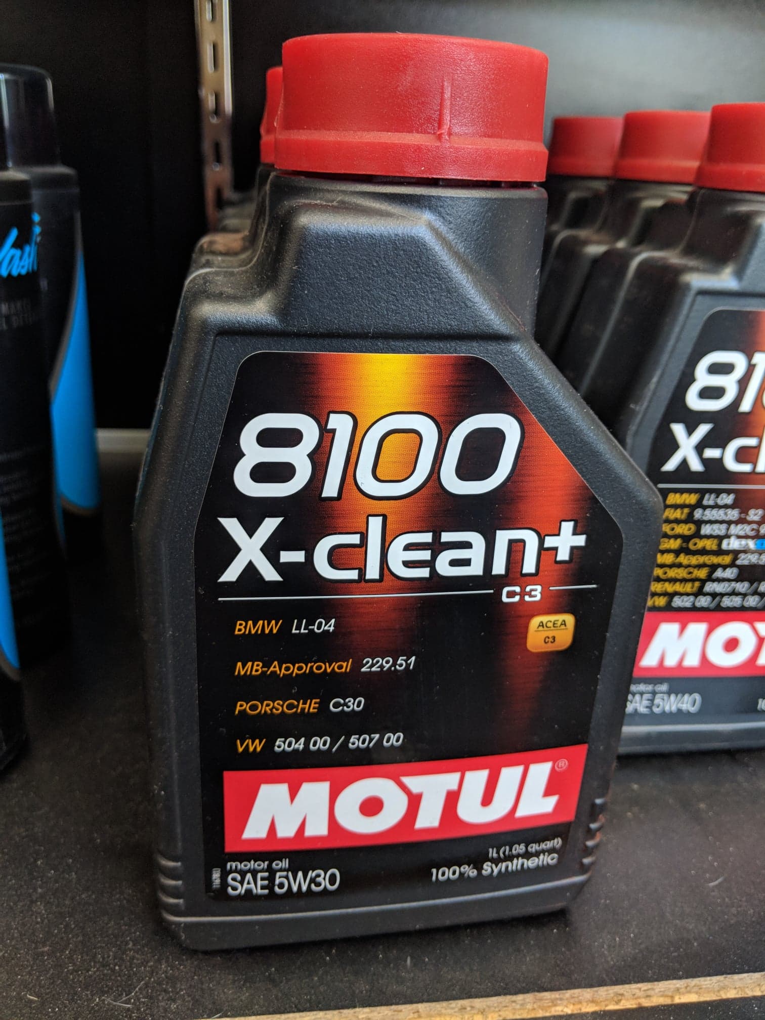 8100 X-Clean+ 5W30 Oil